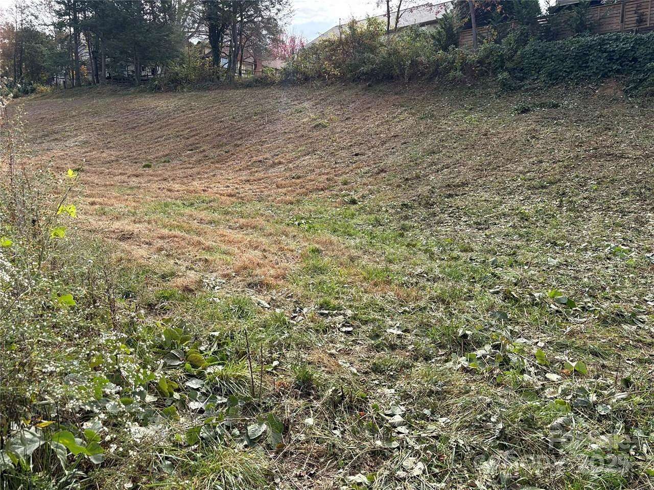 0.93 Acres of Residential Land for Sale in Black Mountain, North Carolina