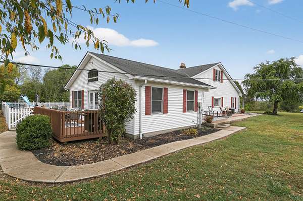 3.2 Acres of Residential Land with Home for Sale in Dry Ridge, Kentucky