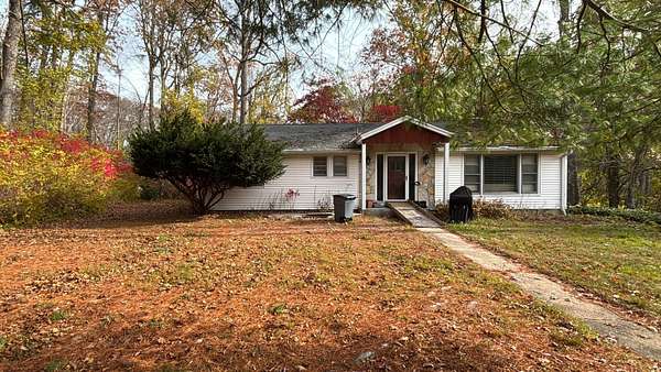 4.4 Acres of Residential Land with Home for Sale in Marlborough, Connecticut