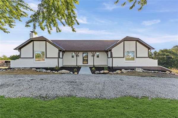 10.3 Acres of Land with Home for Sale in Lathrop, Missouri