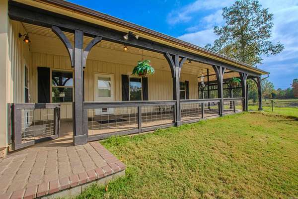 4.68 Acres of Residential Land with Home for Sale in Mabelvale, Arkansas