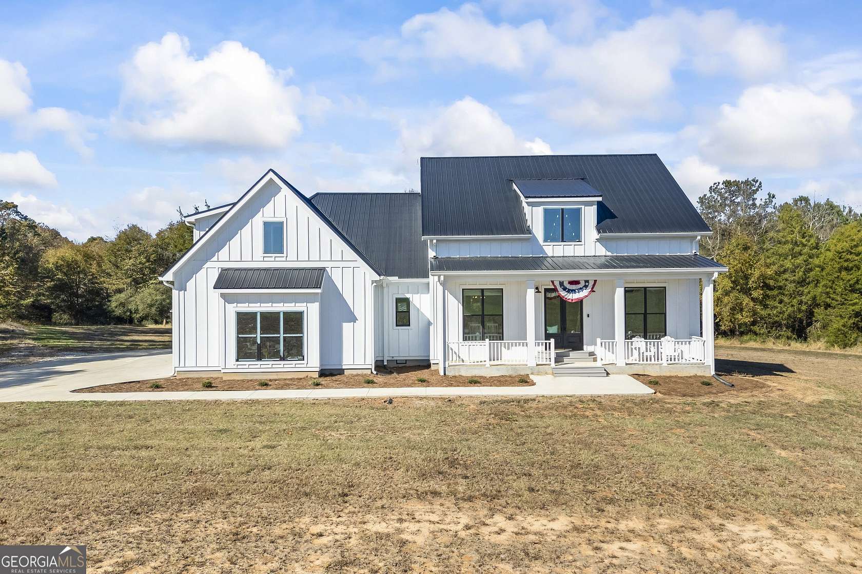 16 Acres of Recreational Land with Home for Sale in Comer, Georgia