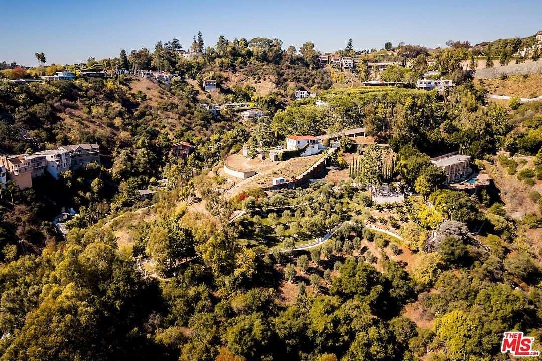 3.85 Acres of Land for Sale in Beverly Hills, California