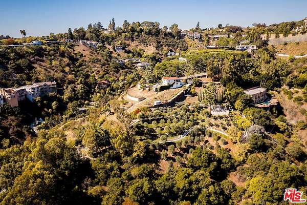 3.85 Acres of Land for Sale in Beverly Hills, California