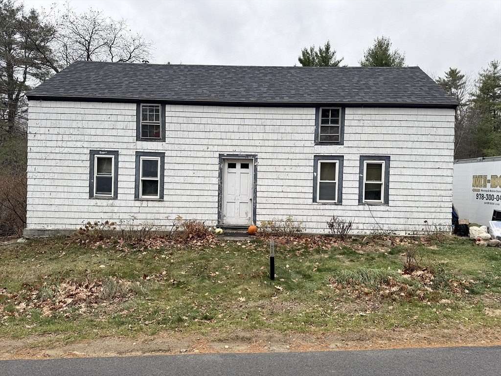 7 Acres of Residential Land with Home for Sale in Gardner, Massachusetts