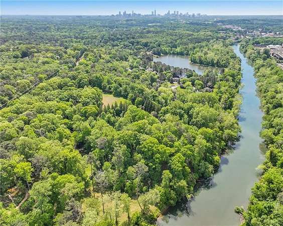 15.7 Acres of Improved Land for Sale in Atlanta, Georgia