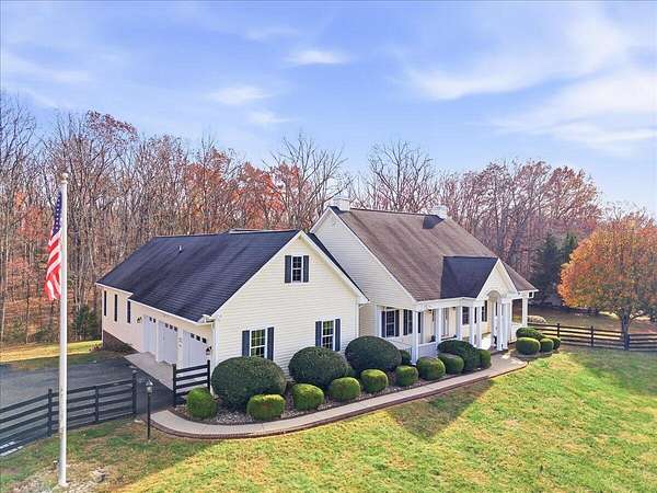 3.38 Acres of Residential Land with Home for Sale in Lynchburg, Virginia