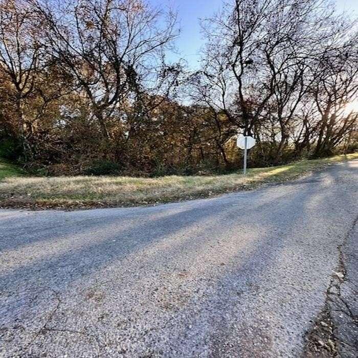 0.86 Acres of Residential Land for Sale in Florence, Alabama