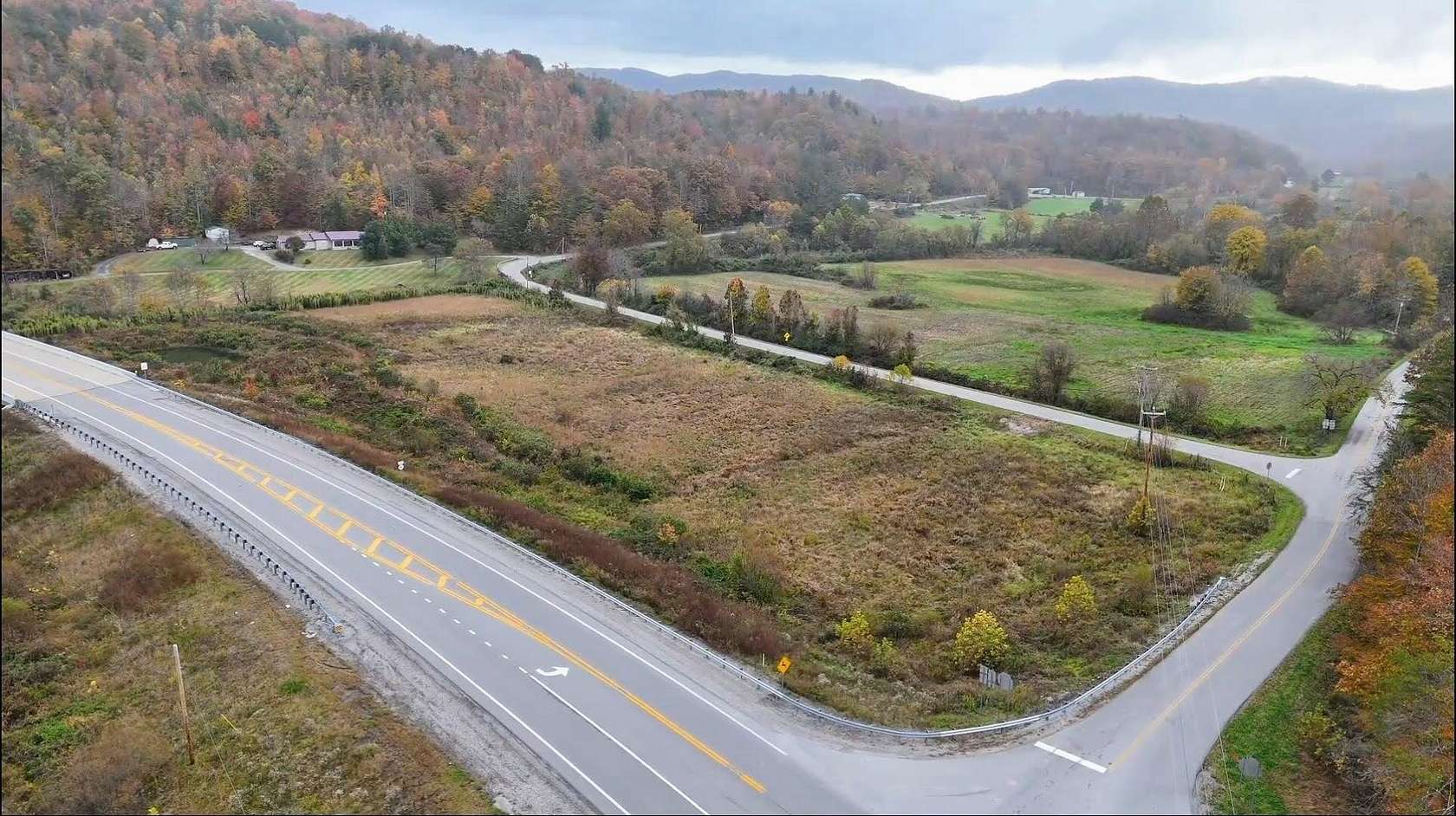 3.14 Acres of Mixed-Use Land for Sale in Pine Knot, Kentucky