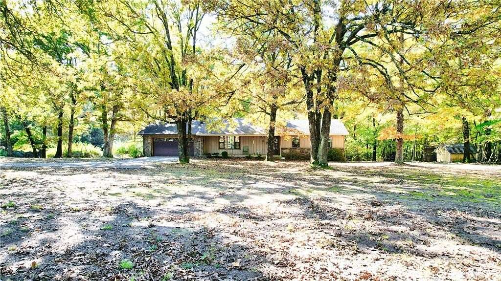 5.5 Acres of Residential Land with Home for Sale in Fayetteville, Arkansas
