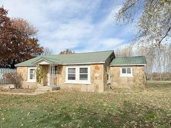 2 Acres of Residential Land with Home for Sale in Lebanon, Missouri