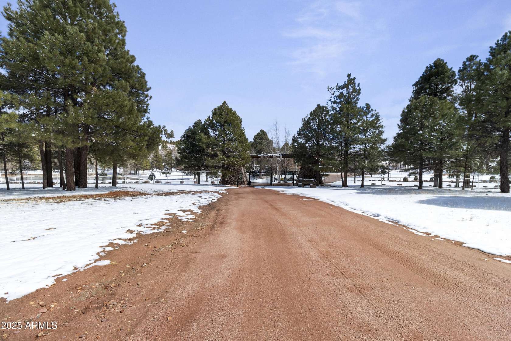 26.4 Acres of Land with Home for Lease in Heber, Arizona