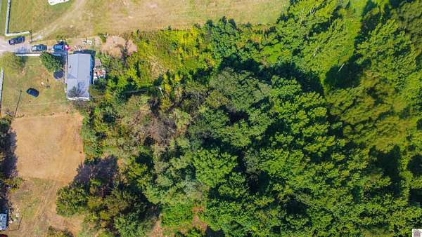 5 Acres of Residential Land for Sale in Paducah, Kentucky