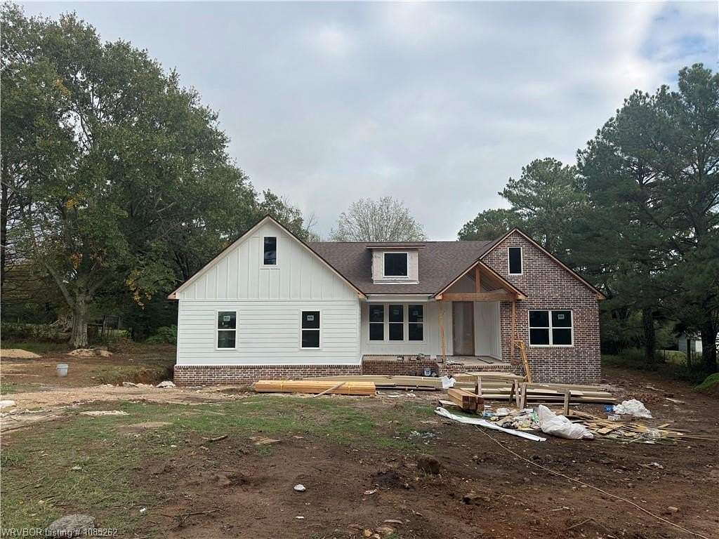 1.35 Acres of Residential Land with Home for Sale in Mountainburg, Arkansas