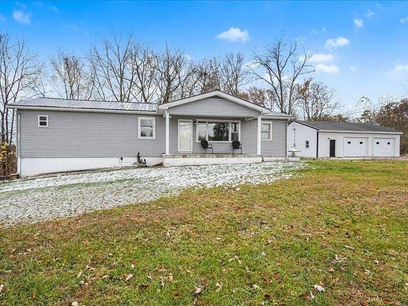 1.53 Acres of Residential Land with Home for Sale in Somerset, Kentucky