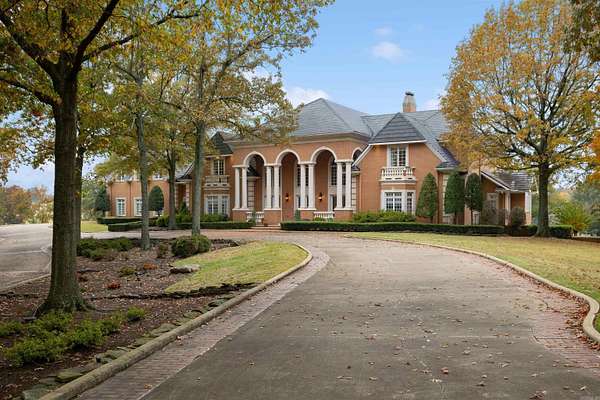 4.54 Acres of Land with Home for Sale in Jonesboro, Arkansas