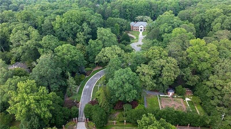 9.24 Acres of Residential Land with Home for Sale in Atlanta, Georgia