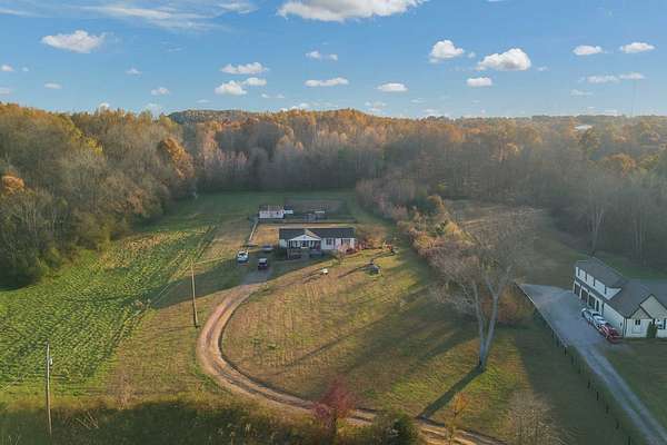 5 Acres of Residential Land with Home for Sale in Gallatin, Tennessee