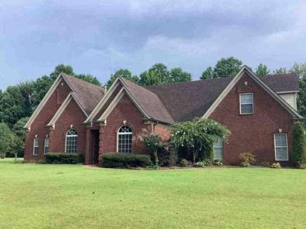 1.5 Acres of Residential Land with Home for Auction in Hernando, Mississippi