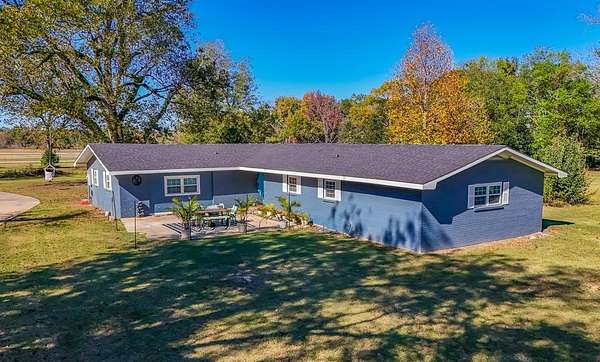 3.24 Acres of Land with Home for Sale in Donalsonville, Georgia