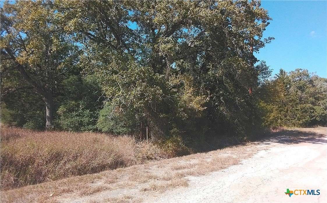 1.29 Acres of Residential Land for Sale in Flatonia, Texas