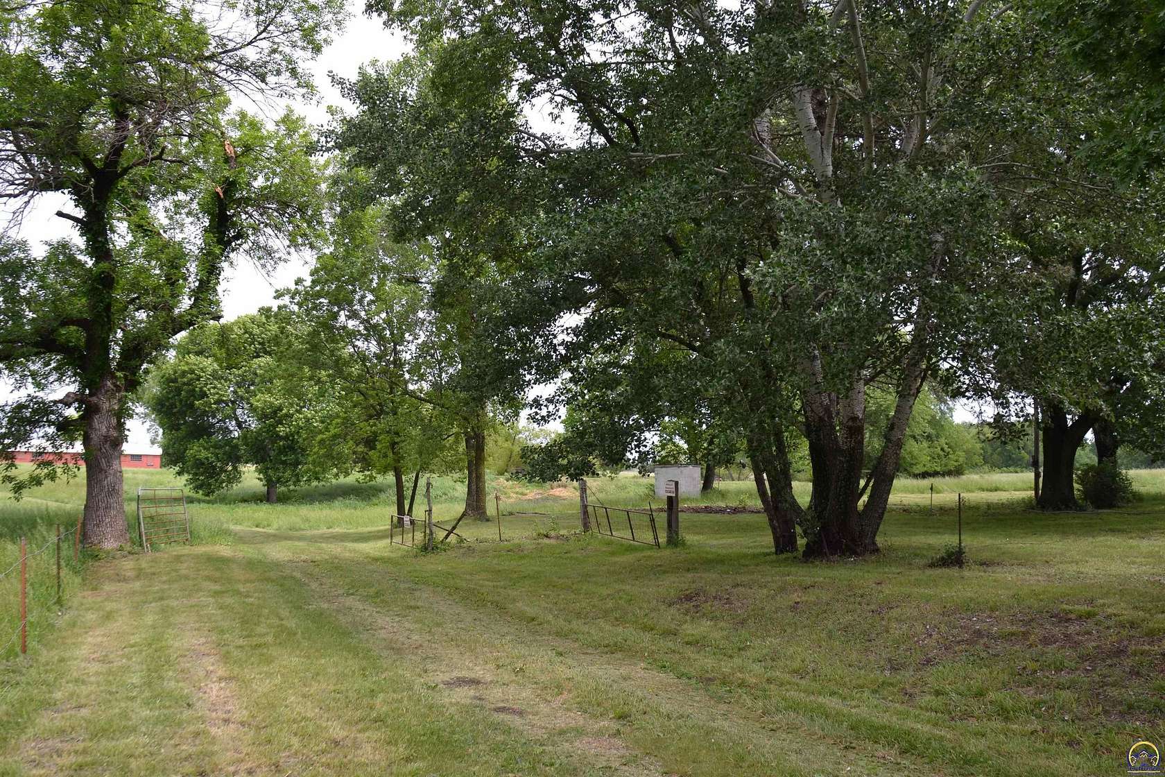 3 Acres of Residential Land for Sale in Burlingame, Kansas