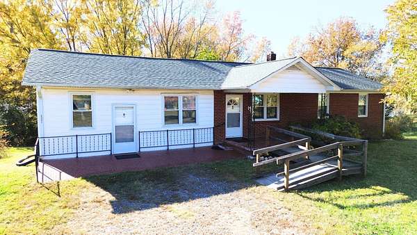 22.3 Acres of Agricultural Land with Home for Sale in Vale, North Carolina