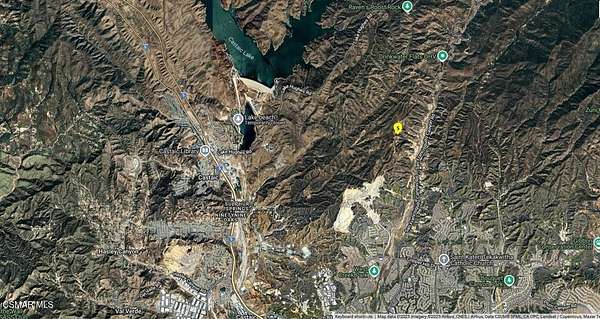 10 Acres of Land for Sale in Castaic, California