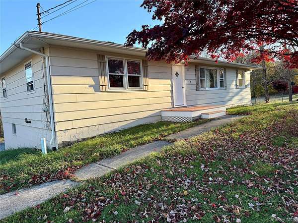 13.8 Acres of Land with Home for Lease in Bloomingburg, New York