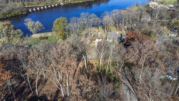 0.71 Acres of Residential Land for Sale in St Charles, Illinois