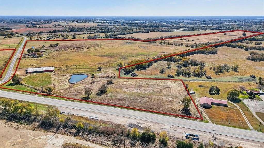268 Acres of Recreational Land & Farm for Sale in Clarksville, Texas