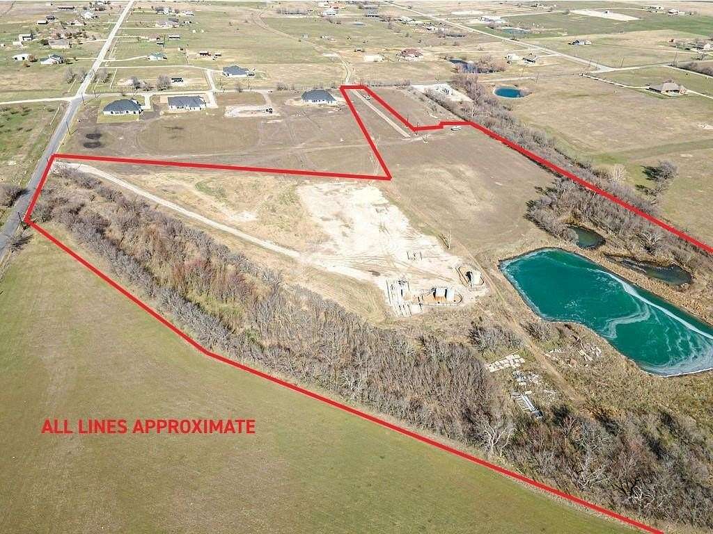 19 Acres of Recreational Land for Sale in Krum, Texas