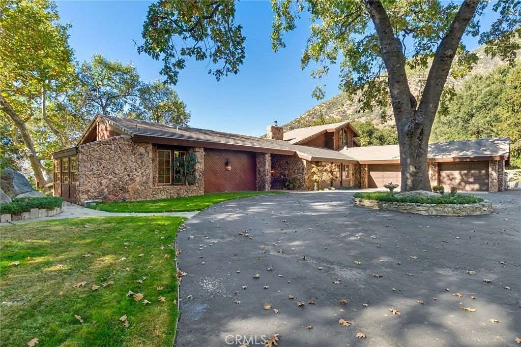 2 Acres of Land with Home for Sale in Oak Glen, California
