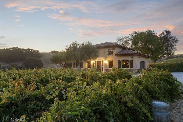 47 Acres of Land for Sale in Paso Robles, California