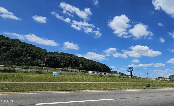 40 Acres of Improved Commercial Land for Sale in Fall Branch, Tennessee