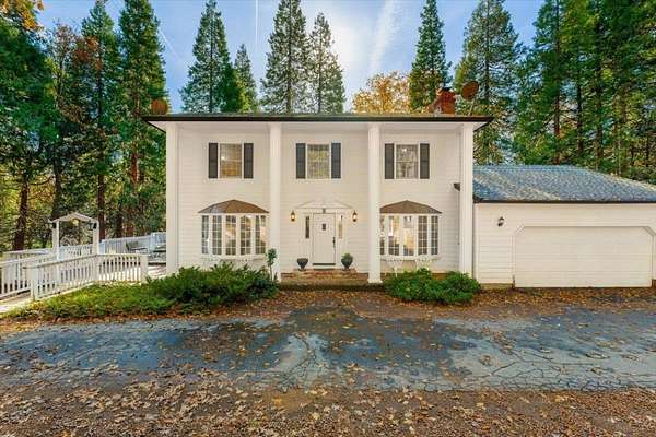 2.87 Acres of Land with Home for Sale in Mount Shasta, California