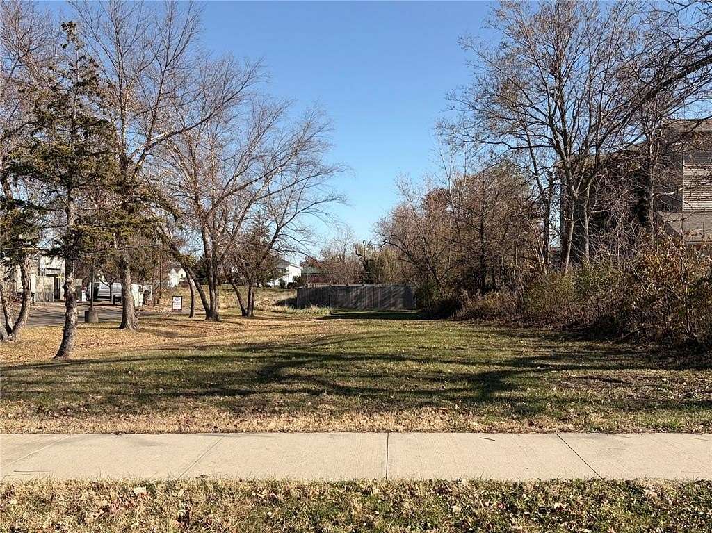 0.46 Acres of Residential Land for Sale in Cedar Rapids, Iowa