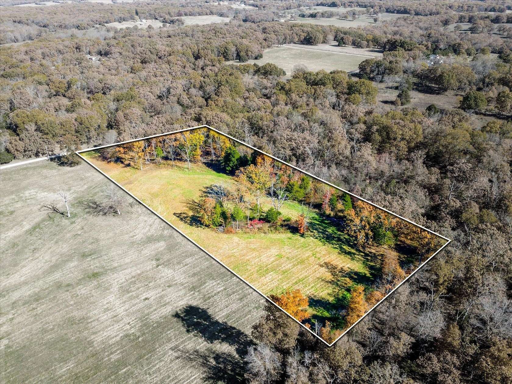 4.4 Acres of Land for Sale in Stockton, Missouri