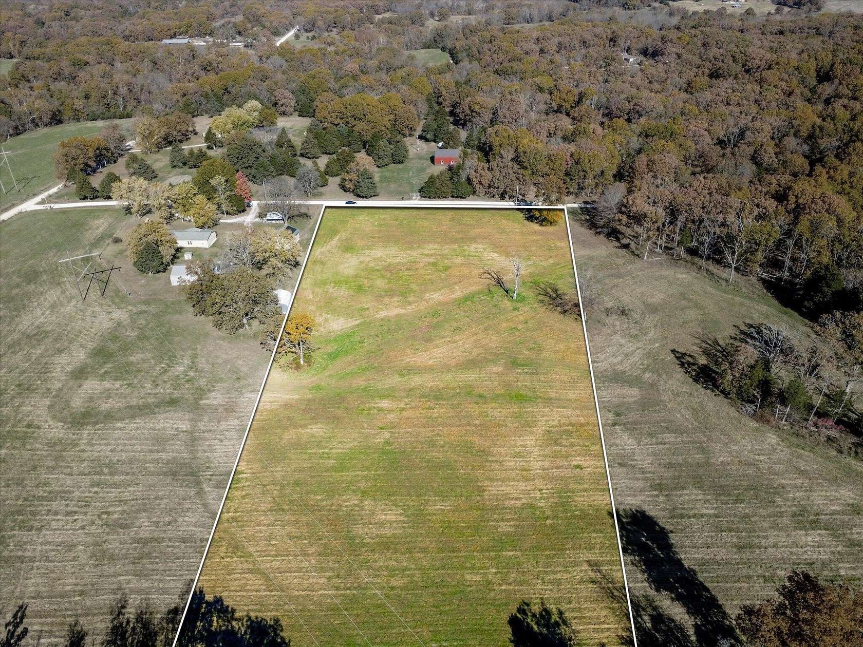 4.4 Acres of Residential Land for Sale in Stockton, Missouri