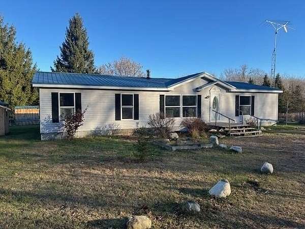 7.89 Acres of Land with Home for Sale in Gladwin, Michigan
