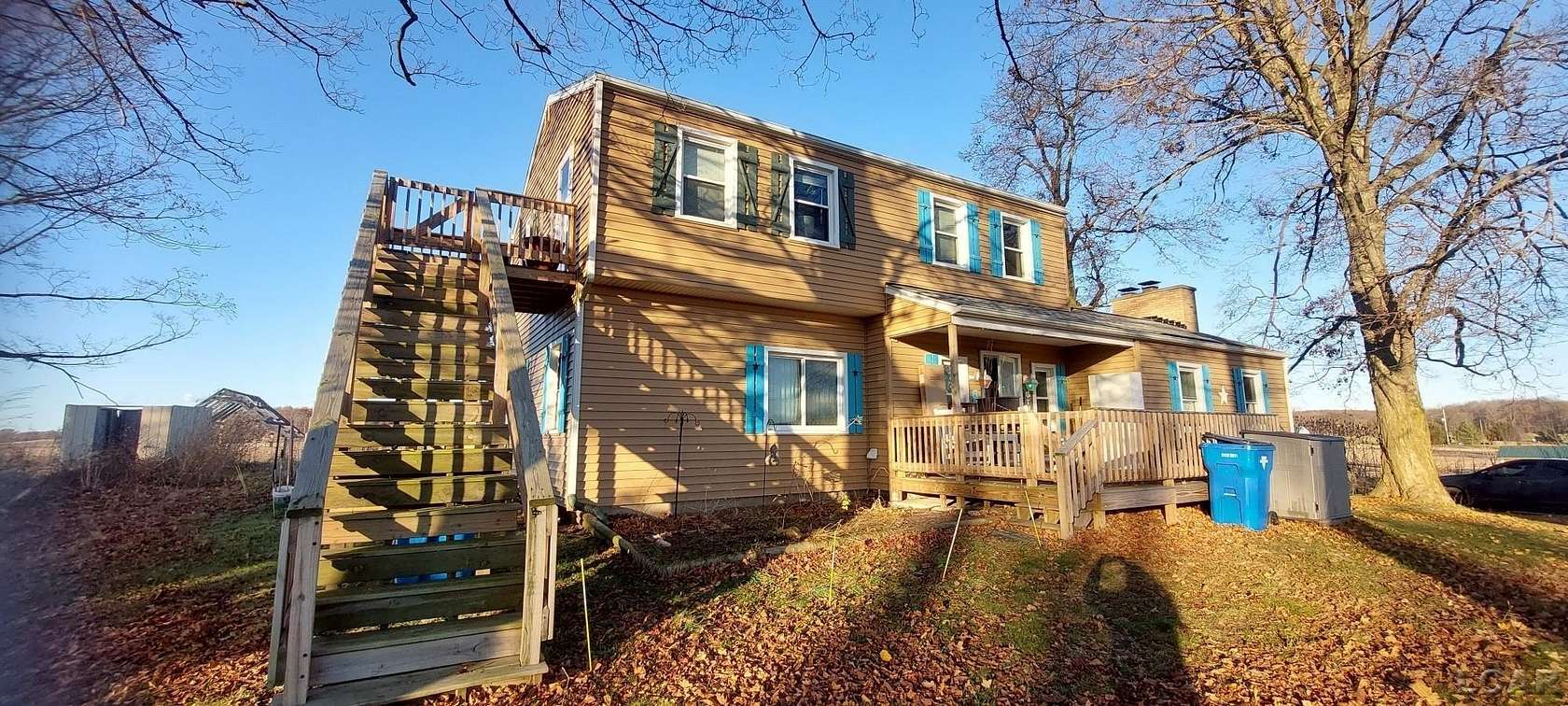 2.27 Acres of Residential Land with Home for Sale in Jonesville, Michigan