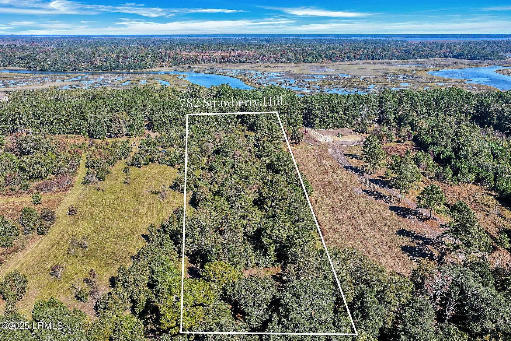 7 Acres of Land for Sale in Ridgeland, South Carolina