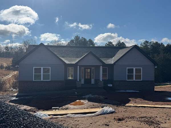 2.33 Acres of Land with Home for Sale in Concord, Virginia