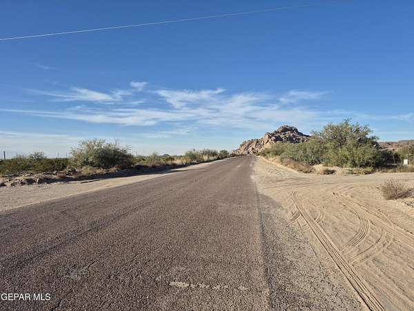 5 Acres of Residential Land for Sale in Clint, Texas