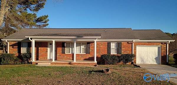 14.7 Acres of Land with Home for Sale in Athens, Alabama