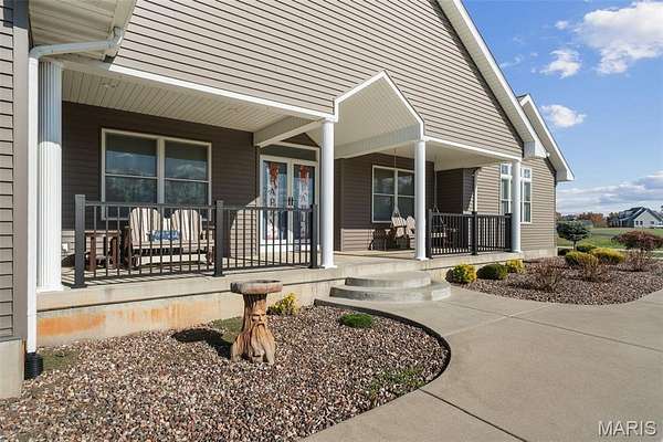 2.5 Acres of Residential Land with Home for Sale in Farmington, Missouri