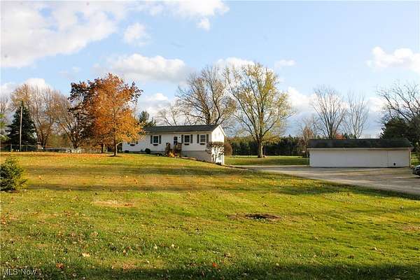 4.52 Acres of Residential Land with Home for Sale in Medina, Ohio