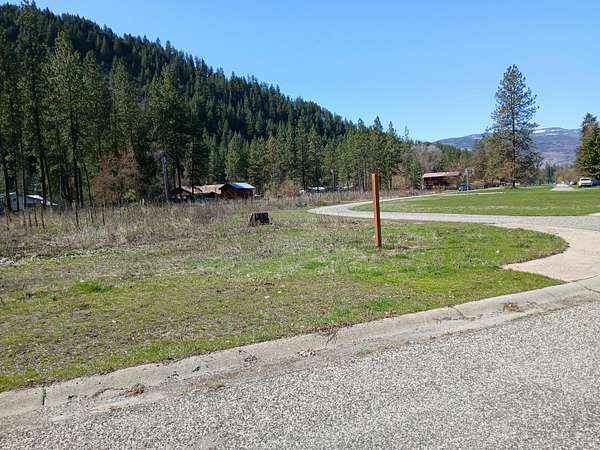 1 Acre of Land for Sale in Marcus, Washington