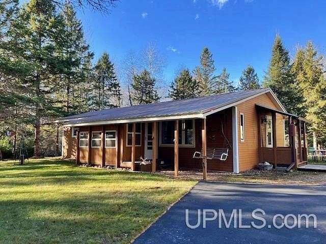 1.63 Acres of Residential Land with Home for Sale in Dunbar Town, Wisconsin