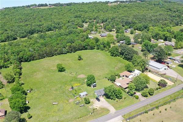 8 Acres of Improved Mixed-Use Land for Sale in Russellville, Arkansas